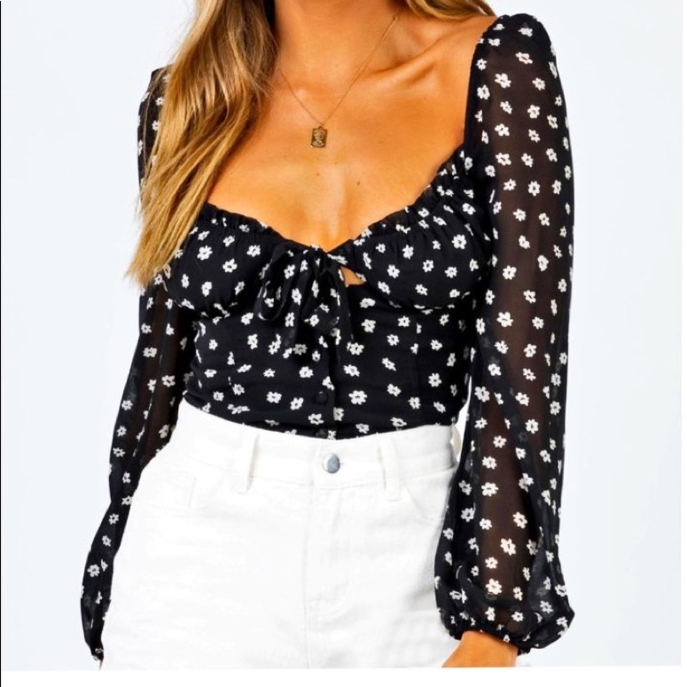 Princess Polly top size US 2